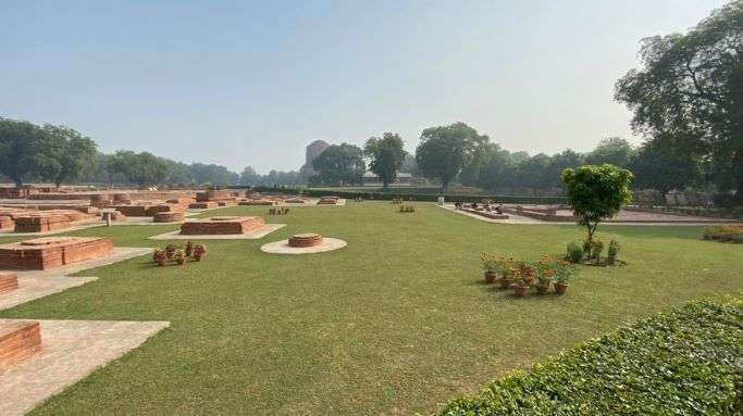 Monuments park, Sarnath