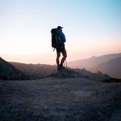 Bagpacking means travel carrying just a backpack