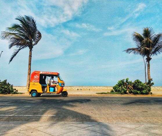 Travel blogger inside an auto in Pondicherry