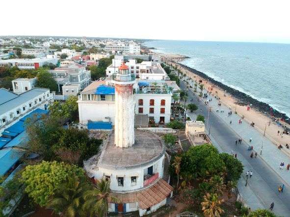 people roaming in What town in Pondicherry