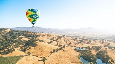 Riding Hot Air Ballon in the Napa Valley of California is one of the best things to do